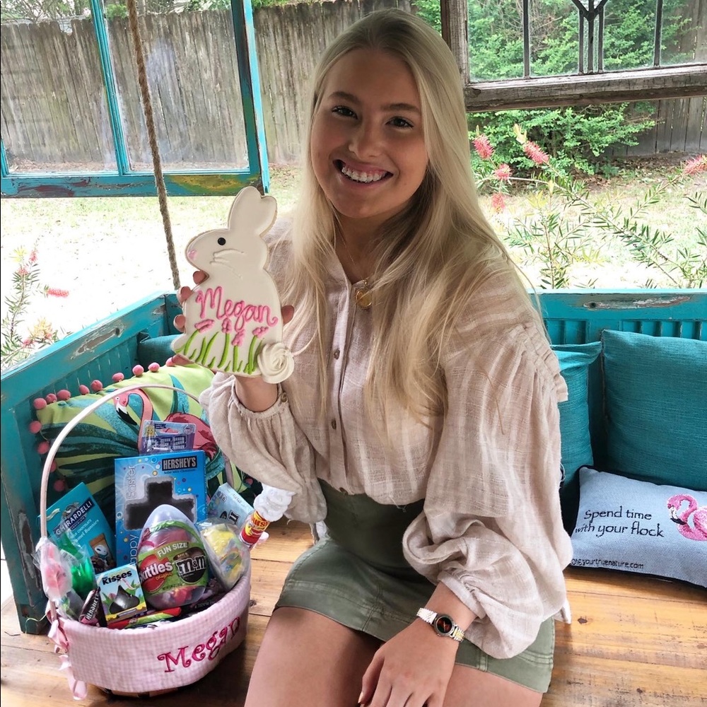 Meet your Posher, Megan